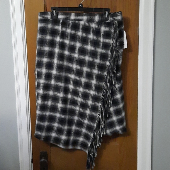 NWT Time & Tru Juniors LG Wool Skirt - Picture 1 of 4